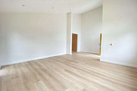 Photo of property in 22 Lorikeet Place, Unsworth Heights, Auckland, 0632