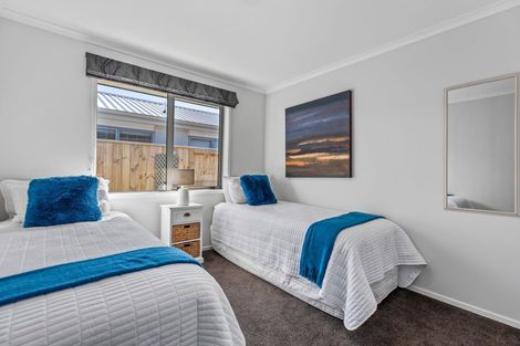 Photo of property in 184 Te Okuroa Drive, Papamoa, 3118