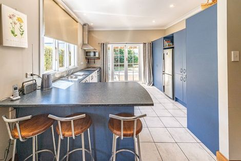 Photo of property in 12 College Street, Whanganui, 4500