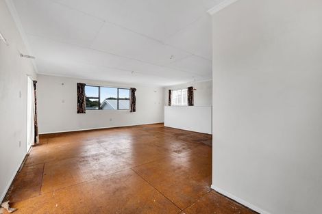 Photo of property in 117 Weraroa Road, Waverley, 4510