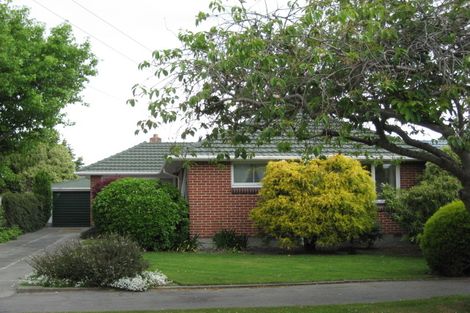 Photo of property in 16 Dunster Street, Burnside, Christchurch, 8053