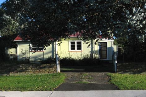 Photo of property in 17 The Avenue, Otaki Beach, Otaki, 5512