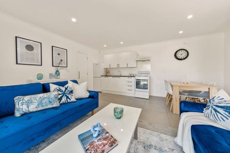 Photo of property in 91 Mountain Road, Henderson Valley, Auckland, 0612