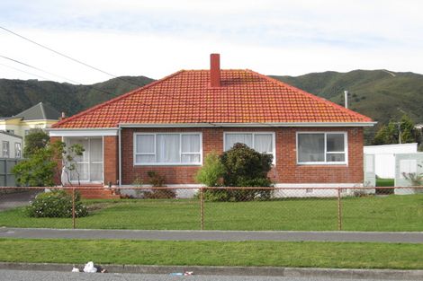 Photo of property in 34 Hall Crescent, Epuni, Lower Hutt, 5011