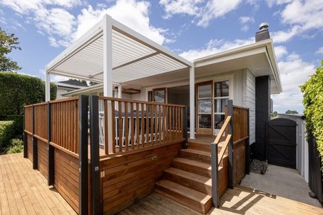 Photo of property in 212 Bellevue Road, Bellevue, Tauranga, 3110