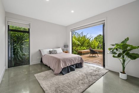 Photo of property in 67 Ruapehu Drive, Fitzherbert, Palmerston North, 4410