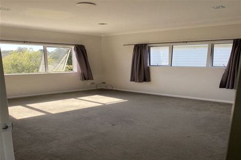 Photo of property in 21d Stamford Crescent, Flat Bush, Auckland, 2019