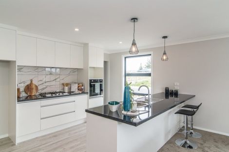 Photo of property in 1 Seagrass Place, Otaki Beach, Otaki, 5512