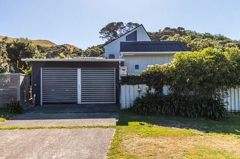 Photo of property in 60 Rawhiti Road, Pukerua Bay, 5026