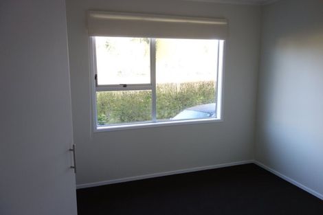Photo of property in 5 Lisa Rise, Half Moon Bay, Auckland, 2012