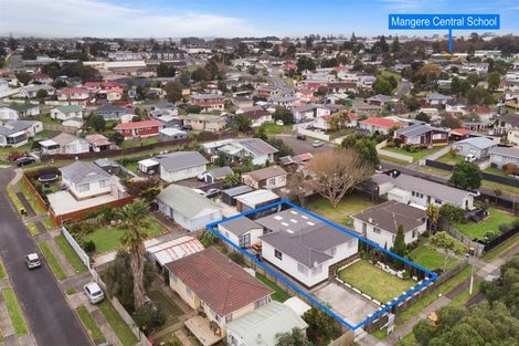 Photo of property in 30 Killington Crescent, Mangere, Auckland, 2022