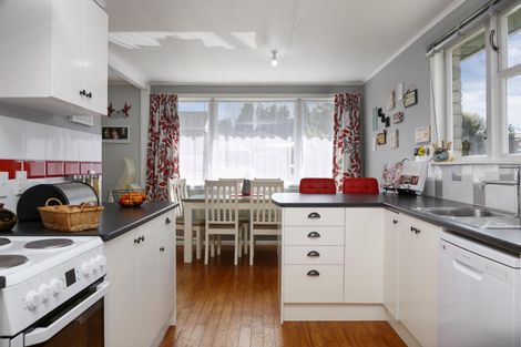 Photo of property in 1 Rangiora Crescent, Wairakei, Taupo, 3332