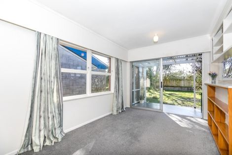 Photo of property in 16 Bowen Place, St Andrews, Hamilton, 3200