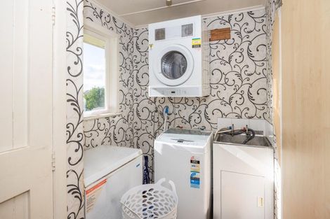 Photo of property in 325 Hazelmere Crescent, Te Awamutu, 3800