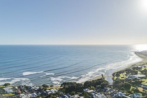 Photo of property in 42 Octavius Place, New Plymouth, 4312