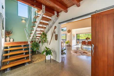 Photo of property in 3 Coroglen Rise, Pukerua Bay, 5026