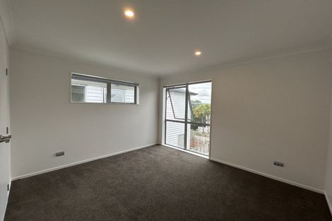 Photo of property in 3 Silvereye Road, Hobsonville, Auckland, 0616