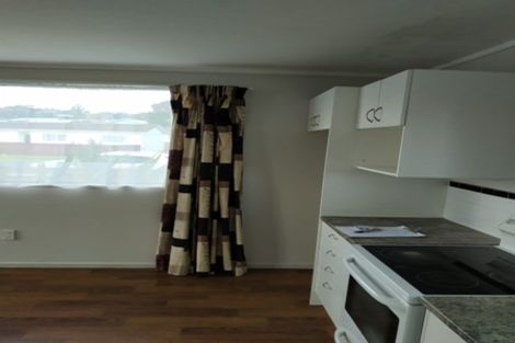 Photo of property in 1/67 Redcrest Avenue, Red Hill, Papakura, 2110