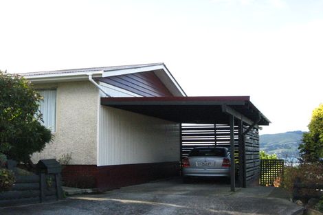 Photo of property in 18 Athol Place, Ravensbourne, Dunedin, 9022