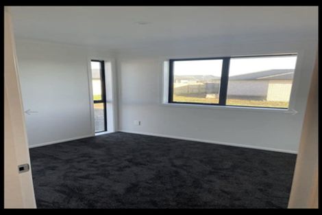 Photo of property in 76 Hinemoa Street, Levin, 5510