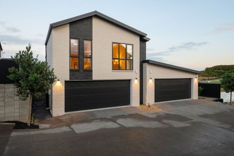 Photo of property in 33 Kauri Point Drive, Rototuna North, Hamilton, 3210