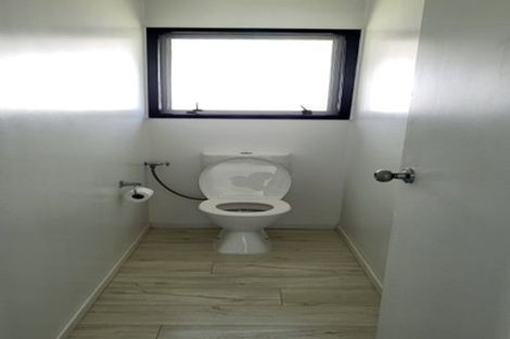 Photo of property in 3 Woodhouse Place, West Harbour, Auckland, 0618