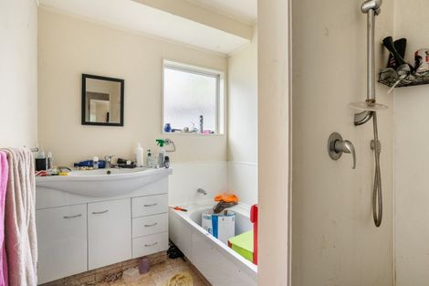 Photo of property in 121 Te Tutu Street, Whangamata, 3691