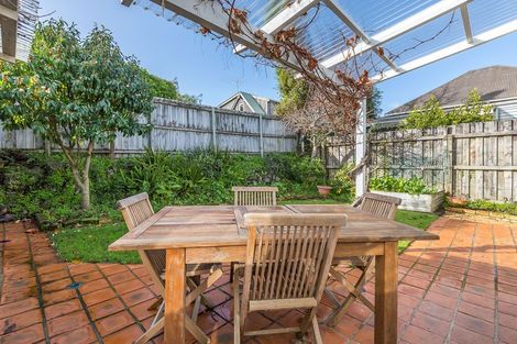 Photo of property in 12 Wynyard Road, Mount Eden, Auckland, 1024