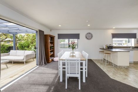 Photo of property in 23 Charles Cross Street, Longburn, Palmerston North, 4412