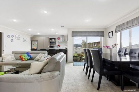 Photo of property in 255 Mark Avenue, Grenada Village, Wellington, 6037