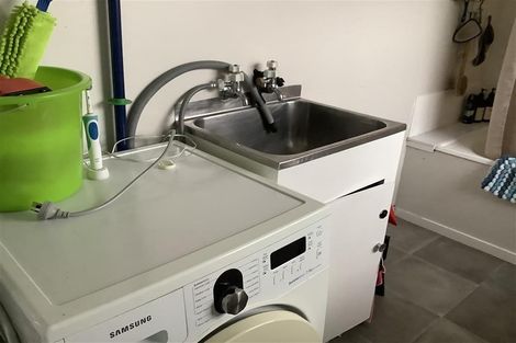 Photo of property in 29 Maple Grove, Kingston, Wellington, 6021