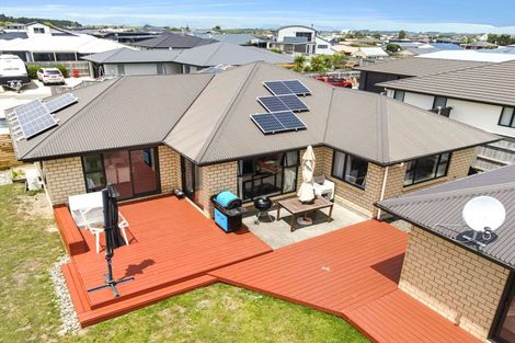 Photo of property in 21 Story Street, Foxton Beach, Foxton, 4815