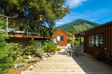 Photo of property in 16 Tai Close, Kaiuma Bay, Havelock, 7178