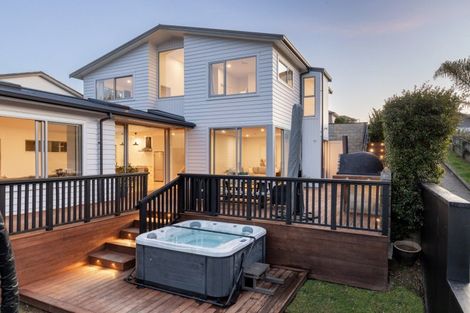 Photo of property in 64 Utopia Park Heights, Welcome Bay, Tauranga, 3112
