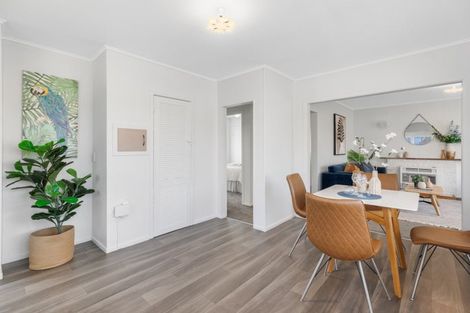 Photo of property in 27 Freyberg Street, Levin, 5510