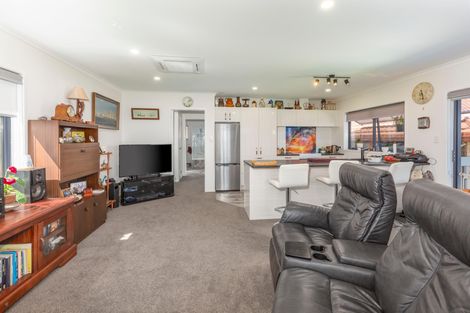 Photo of property in 9 Isabella Drive, Pukekohe, 2120