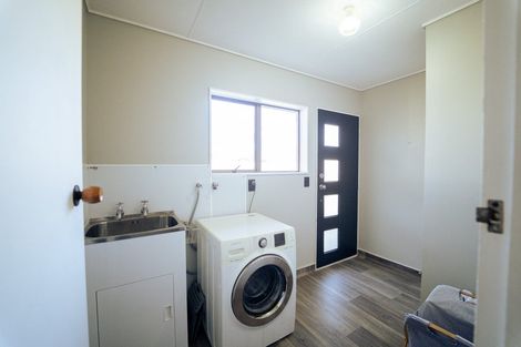 Photo of property in 243 Flaxmere Avenue, Flaxmere, Hastings, 4120