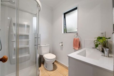 Photo of property in 6 Caulfield Place, Pukehangi, Rotorua, 3015