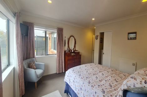 Photo of property in 5 Manhattan Court, Paraparaumu Beach, Paraparaumu, 5032