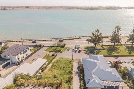 Photo of property in 1/42a Main Road, Mount Pleasant, Christchurch, 8081