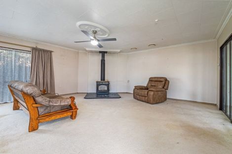 Photo of property in 73 Fergusson Street, Woodville, 4920