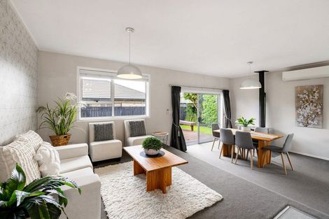 Photo of property in 17 Buckland Place, Cambridge, 3434