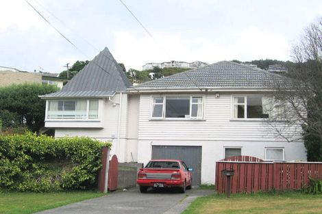 Photo of property in 23 Silverstream Road, Crofton Downs, Wellington, 6035