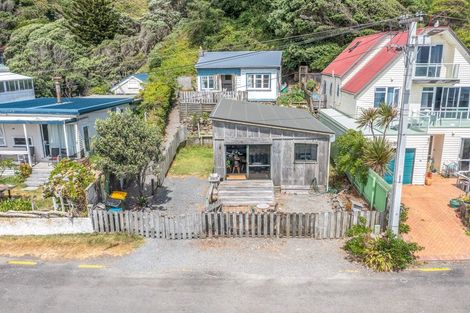 Photo of property in 27 Ocean Parade, Pukerua Bay, 5026