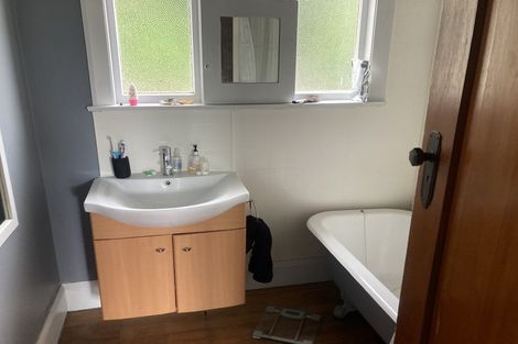 Photo of property in 100 Shakespeare Road, Waltham, Christchurch, 8023