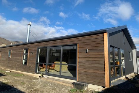 Photo of property in 24a Ortive Street, Cromwell, 9310