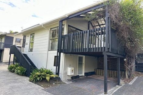 Photo of property in 1/10 Newstead Avenue, Browns Bay, Auckland, 0632