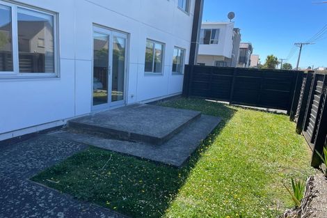 Photo of property in 1/27 Brockworth Place, Riccarton, Christchurch, 8011