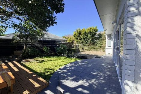 Photo of property in 13a King Richard Place, Browns Bay, Auckland, 0630