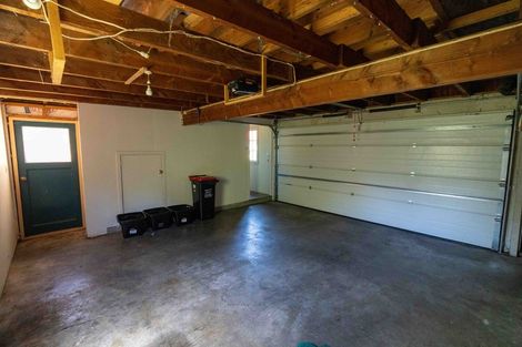 Photo of property in 65 Havelock Road, Havelock North, 4130